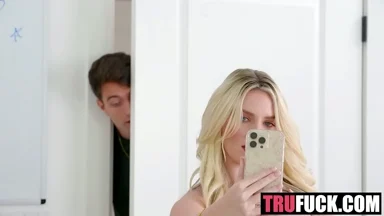 Địt Tôi Điên Cuồng Và Bắn Vào: Britt Blair, Jimmy Bud