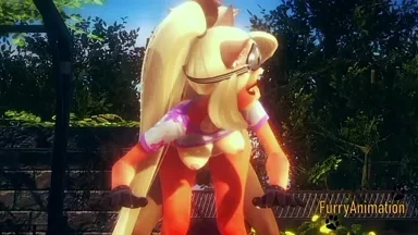 Hentai furry Crash Bandicoot - Coco tự sướng và bị đè trong vườn - Anime manga yiff phim sex Nhật Bản