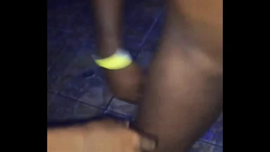 Đĩ dùng đen đét sỉ nhục thằng cắm sừng ở tiệc swing