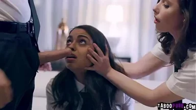 Cô nàng ngây thơ Casey Calvert được bạn cùng lớp Vienna Black mời và bị lừa quan hệ với anh trai kế Justin Hunt, khởi đầu một cuộc ba người đầy kích thích.