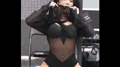 Cô Gái Hàn Quốc Khiêu Vũ Gợi Cảm