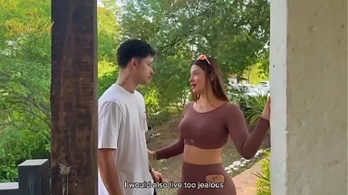 Tôi phản bội sugar mommy bằng cách quan hệ với hàng xóm trong sân nhà cô ấy