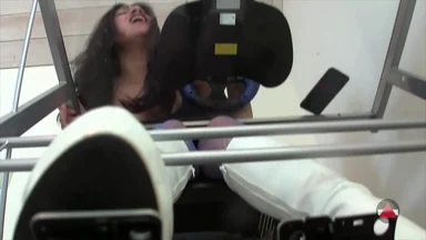 Thử thách bơm bàn đạp với boots dâm đãng